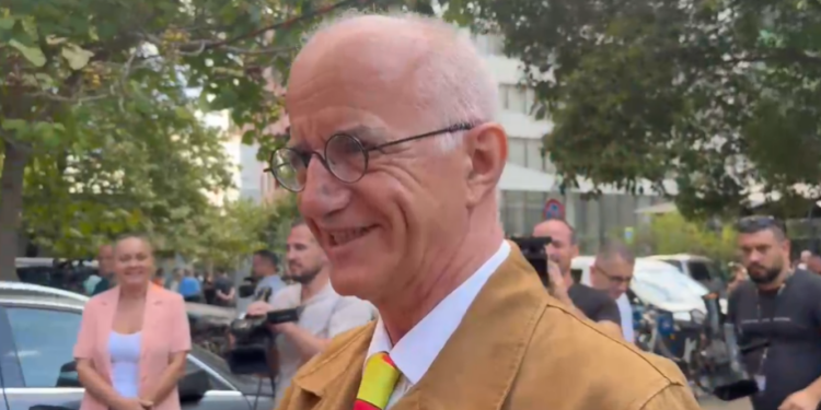 SPAK merr të pandehur ndërtuesin Fatmir Bektashi, akuzohet për korrupsion aktiv dhe pastrim parash