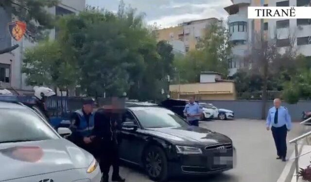 Qarkullonte me “Audi” të blinduar dhe me armë, arrestohet 30-vjeçari në Tiranë