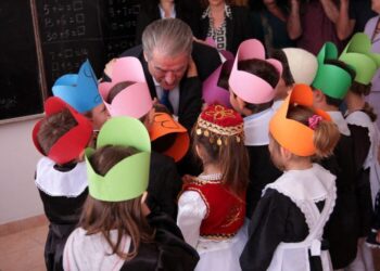 Berisha uron vitin e ri shkollor: Të ngrihemi në protesta kundër situatës dramatike në arsim