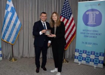 DEA ‘mbërrin’ në Shqipëri/ Dumanit në Athinë i komunikohet hapja e zyrës në Tiranë