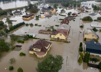 Pamjet “apokaliptike”, pasojat e përmbytjeve në Europë, rrugët kthehen në lumenj