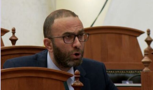 Bardhi i nxjerr Ramës komunikimet e ‘Sky ECC’: Kush ta emëroi drejtorin e Policisë në Shkodër?!