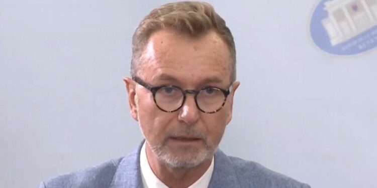 “Shqipëria ka hyrë në një fazë kritike”, Gonzato: Të respektohen vendimet e Gjykatës Kushtetuese