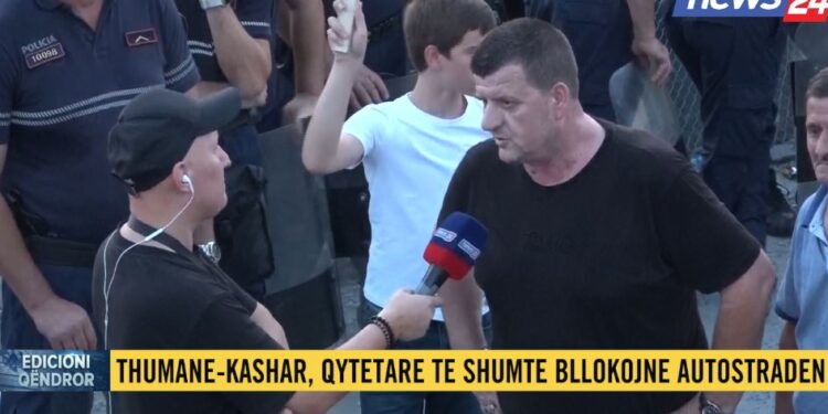 Protesta Thumanë-Kashar/ Protestuesi: Ne duam hyrje-dalje në rrugë. Penalizohen 700 biznese, bie vlera e pronës