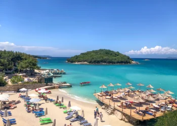 Hajdutët e KSAMILIT/ Rritja e çmimeve në korrik “përzuri” turistët nga hotelet, sidomos vendasit