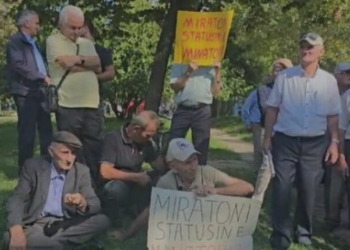 Minatorët protestë para Kuvendit: PS na gënjeu në vitin 2013 për statusin