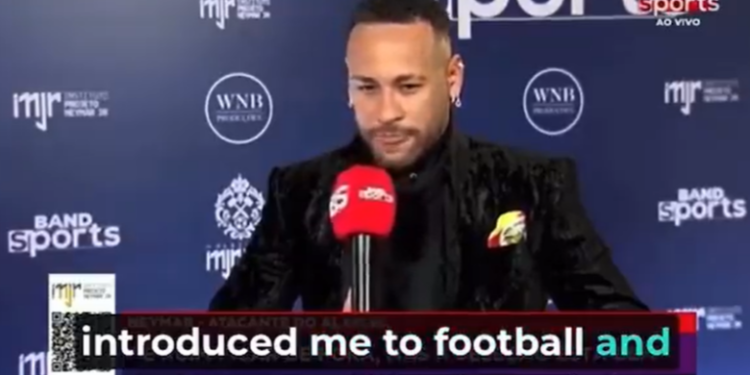 “Ka vuajtur shumë gjatë gjithë jetës së tij” – Neymar zgjedh fituesin e tij për Topin e Artë