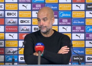 Guardiola befason me deklaratë – thotë se lojtarët e Man Cityt nuk do t’u binden urdhrave të gjyqtarit tani e tutje