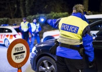 Dy shqiptarë dënohen dhe dëbohen nga Zvicra si pjesë e një bande droge