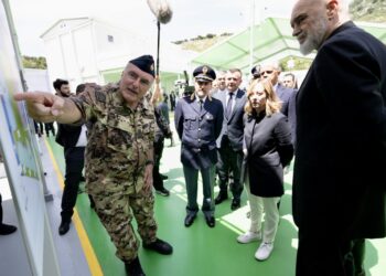 Marrëveshja për emigrantët/ Sindikatat e oficerëve të burgjeve italiane në protestë: Na kujton kampet e burgut