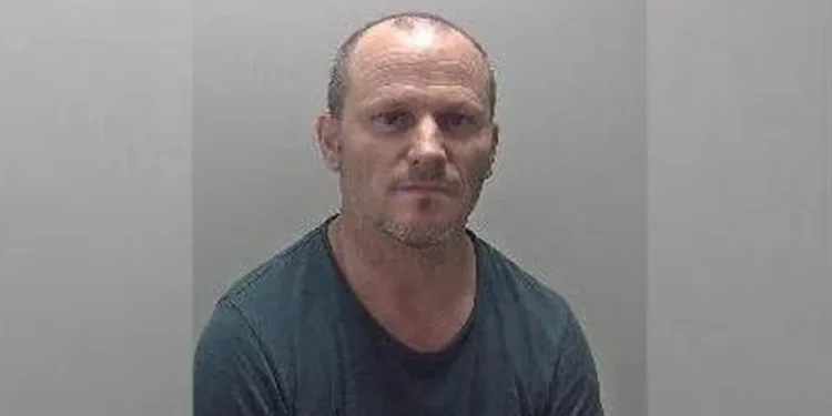 EMËR+FOTO/ Iu kap drogë me vlerë 1- 2 milionë paund, dënohet me dy vite burg 46-vjeçari shqiptar në Angli