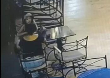 “E morëm gabimisht ishim të dehura”/ Turistet i vjedhin çantën plot me para shqiptarit në Turqi