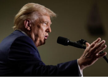 Irani sulmoi Izraelin me raketa/ Reagon Trump: Biden dhe Harris kanë dështuar, po çojnë botën në Luftë të Tretë Botërore