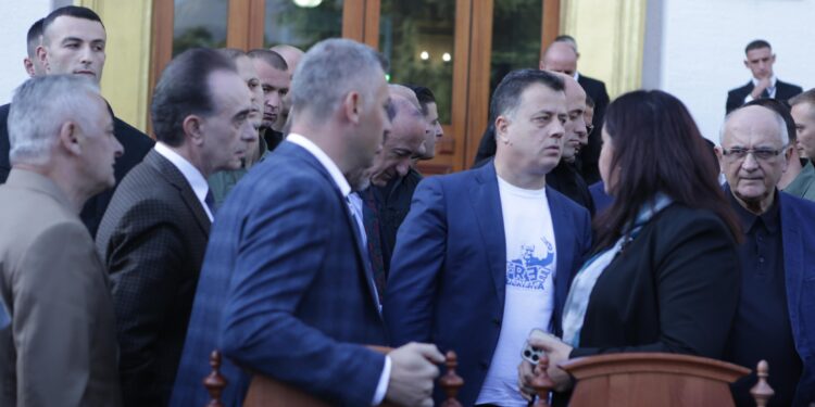 Flamur Noka: Këtu po instalohet monizmi në vitin 2024, Skapi i partisë i është njëri nga anëtarët e puçit të shtetit