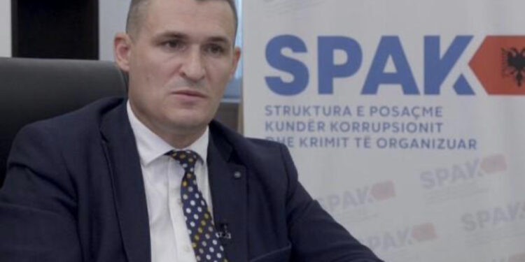 FOTO/ 6 ditë pas anulimit, SPAK rihap për herë të dytë tenderin 4 mln eurosh për shkallë, tunel ajror dhe mobilim zyrash