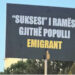 Qytetarët shpalosin pankartat: Suksesi i Ramës, gjithë populli emigrant