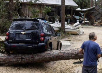 Florida shtrëngohet para zbarkimit të uraganit Milton