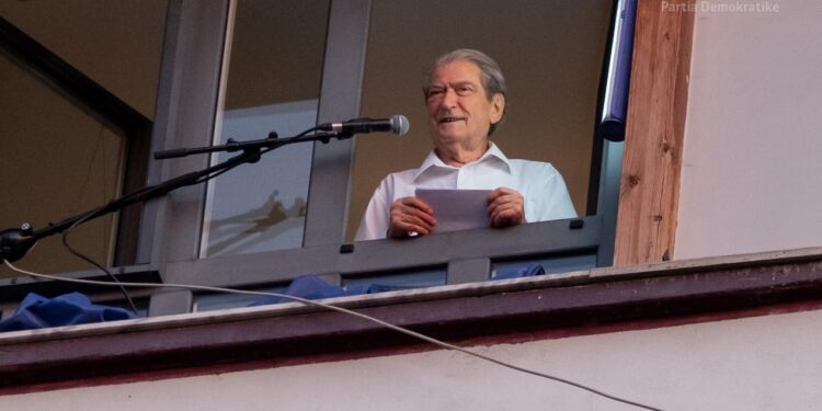 Berisha: Shembulli i deputetëve opozitarë duhet të shërbejë si frymëzim dhe apel për çdo demokrat dhe shqiptar