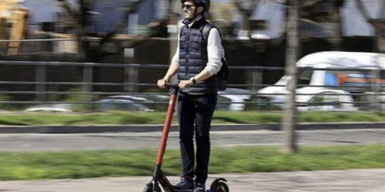 Monopatinat/ “Trendi” me i rrezikshëm që po shërben si burim aksidentesh në Shqipëri