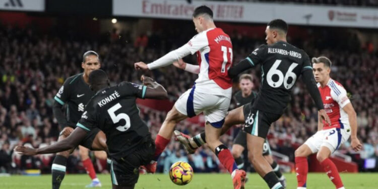 Arsenal dhe Liverpool ndahen në paqe në derbin e katër golave në ‘Emirates’