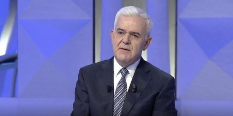 Vëllanë trafikant droge, vetë në krye të Reformës, a i luajti ai fijet e burgosjes së Salianjit? Çfarë thotë Fatmir Xhafaj