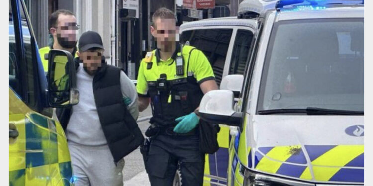 “Një burrë hyri në biznesin tim dhe bërtiti: Telefononi ambulancën….”/ Detaje nga përplasja me armë mes shqiptarëve në Belgjikë