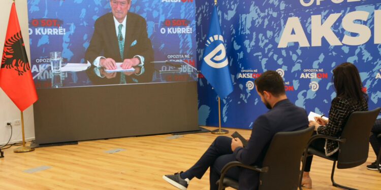 Berisha: Lëpirës Dumani ngre akuzë ndaj Kryemadhit dhe Metës, dhe jo ndaj dhuratëmadhit Edi Rama që miratoi ligjet dhe u mburr publikisht