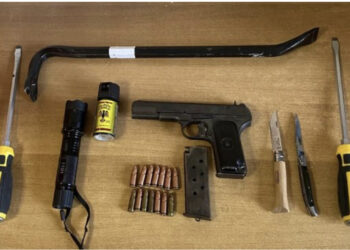 Mbante armë zjarri pa leje, arrestohet 55-vjeçari shqiptar në Greqi