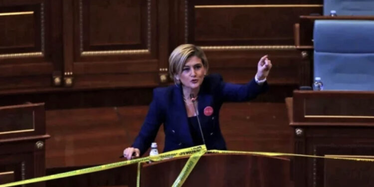 Kuvendi i Kosovës mban seancë të jashtëzakonshme për Mimoza Kusarin