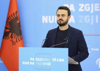 Xhaferri: Guxoni! Sot është që studentët të mbushin rrugët e Tiranës