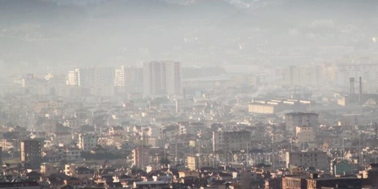 OKB: Ndotja në Shqipëri shkaktari kryesor i sëmundjeve te fëmijët nën 5-vjeç