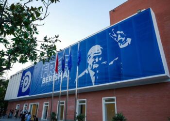 PD kallëzon në SPAK 73 deputetë të PS, mes tyre dhe Ramën: Penguan ekzekutimin e dy vendimeve të Gjykatës Kushtetuese