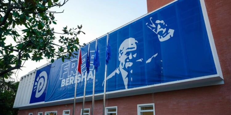 PD kallëzon në SPAK 73 deputetë të PS, mes tyre dhe Ramën: Penguan ekzekutimin e dy vendimeve të Gjykatës Kushtetuese