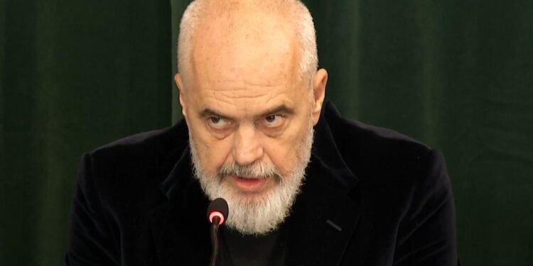 Pëmbytjet në Vlorë, Rama: Ka ndryshuar formacioni i reshjeve, nuk ka infrastukturë sado ekselente të jetë që të absorbojë goditjen e parë