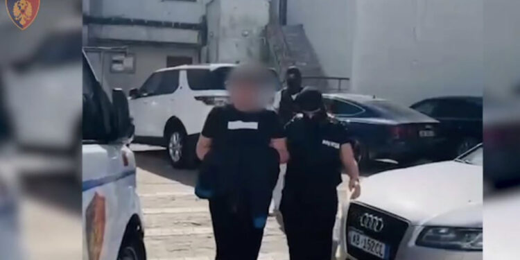 EMRI/ Pjesë e një organizate kriminale, arrestohet 45-vjeçarja me qëllim ekstradimi në Itali
