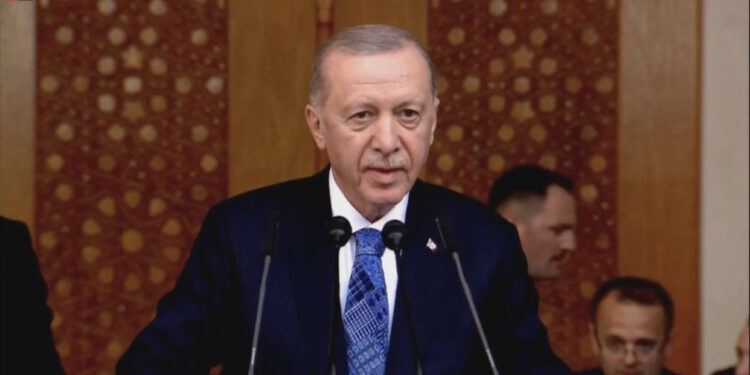 Nxihet Rama/ Erdogan shfrytëzon ceremoninë për Xhaminë e Tiranës dhe sulmon Izraelin si shtet terrorist!