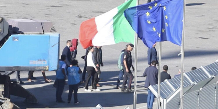 Dështon plani Ramës/ Emigrantët afrikanë në Shqipëri, gjykata e Romës merr vendimin: Të gjithë të kthehen në Itali