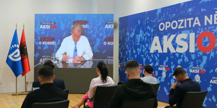 Protesta/ Berisha i dërgon mesazh policisë: Mjerë ai që provokon qytetarët dhe zemërimin e tyre