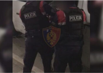 EMRI/ Ishte shpallur në kërkim për shitje të lëndëve narkotike, arrestohet 33-vjeçari në Korçë