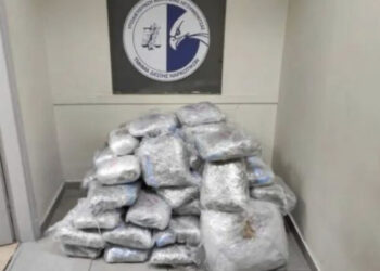 Emrat/ Kapen me 82 kg marijuanë në një taksi në Igumenicë, arrestohet shqiptari dhe greku