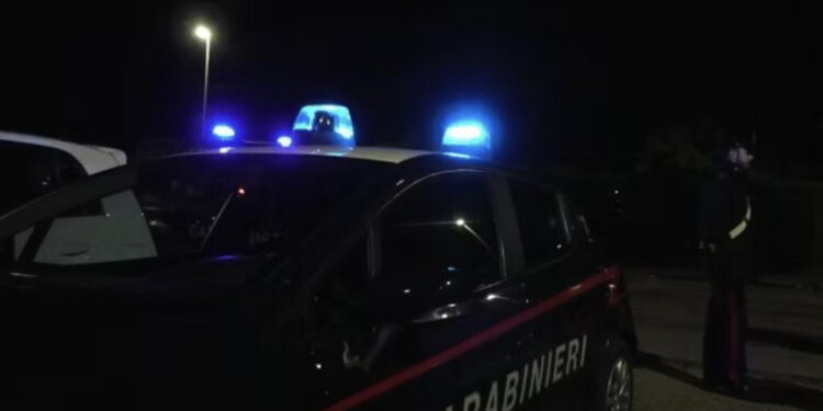 E rëndë/ Shqiptari mbyt gruan në sy të fëmijë në Itali