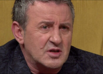 Pas humbjes së bashkëshortes, Agron Llakaj na surprizon të gjithëve me LAJMIN E PAPRITUR! Aktori i njohur është gati për të nisur një…