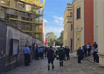 Protesta e opozitës/ Godinat e blinduara dhe masat e sigurisë në Tiranë