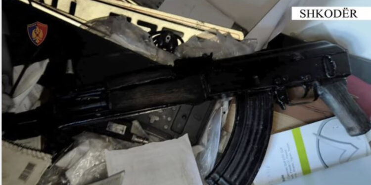 Shkodër/ Arrestohet 18-vjeçari për mbajtjen me forcë të një fëmije afgan