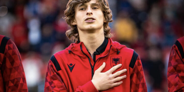 Silvinjo fton “Modriçin shqiptar”, Feta Fetai