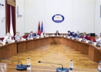 Mbledhja e Konferencës së Kryetarëve pa opozitën, mazhoranca miraton udhërrëfyesin për Funksionimin e Institucioneve Demokratike