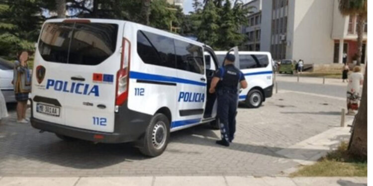 EMRAT/ Punonjëses së shtetit dhe vëllait të saj iu sekuestruan pasuritë, autoritetet: Buronin nga veprimtari kriminale