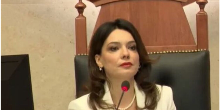 “Nuk meritojnë të trajtohen në atë mënyrë”/ Spiropali shpreh mirënjohje për Gardën: Po përballen me sulme dhe fyerje