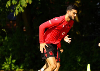 Dhjetë javë rikuperim, Armando Broja do të jetë gati për Kombëtaren në nëntor