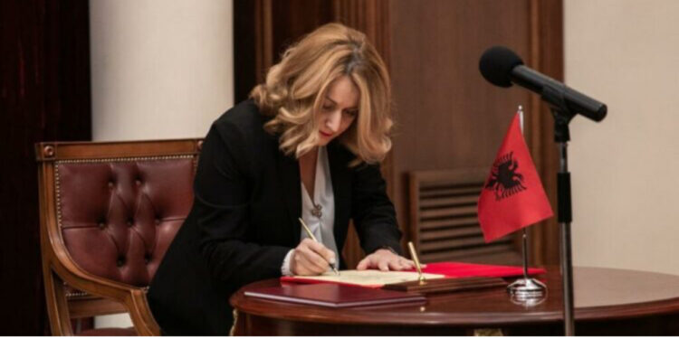 Kuvendi hap aplikimet për vendin vakant në Gjykatën Kushtetuese pas dorëheqjes së Elsa Toskës